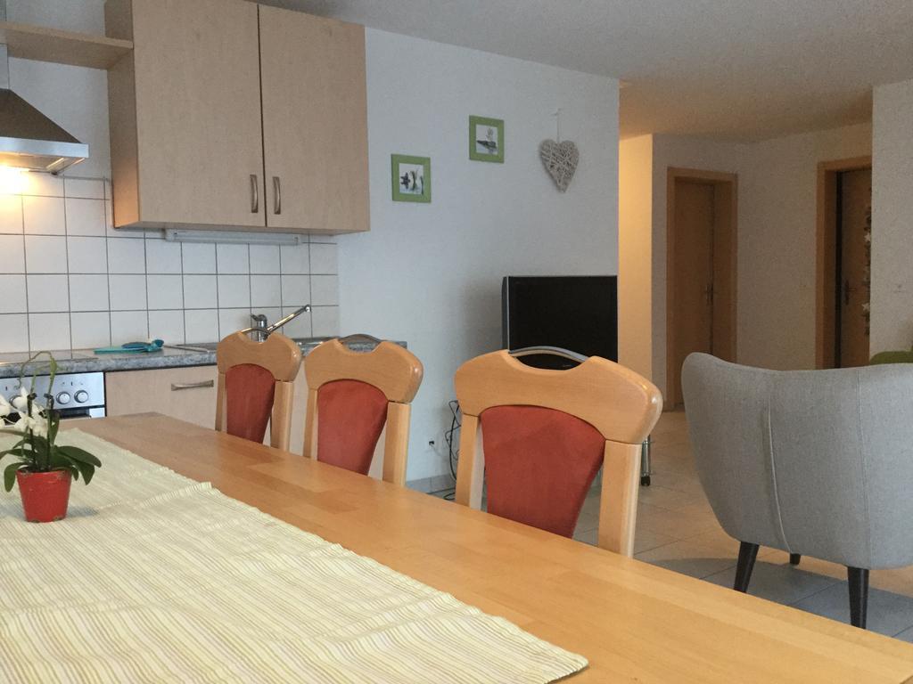 Haus Mondelli Apartment Saas-Almagell Bagian luar foto