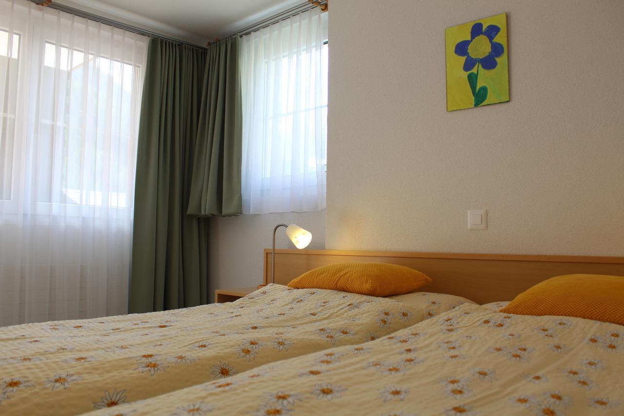 Haus Mondelli Apartment Saas-Almagell Bagian luar foto